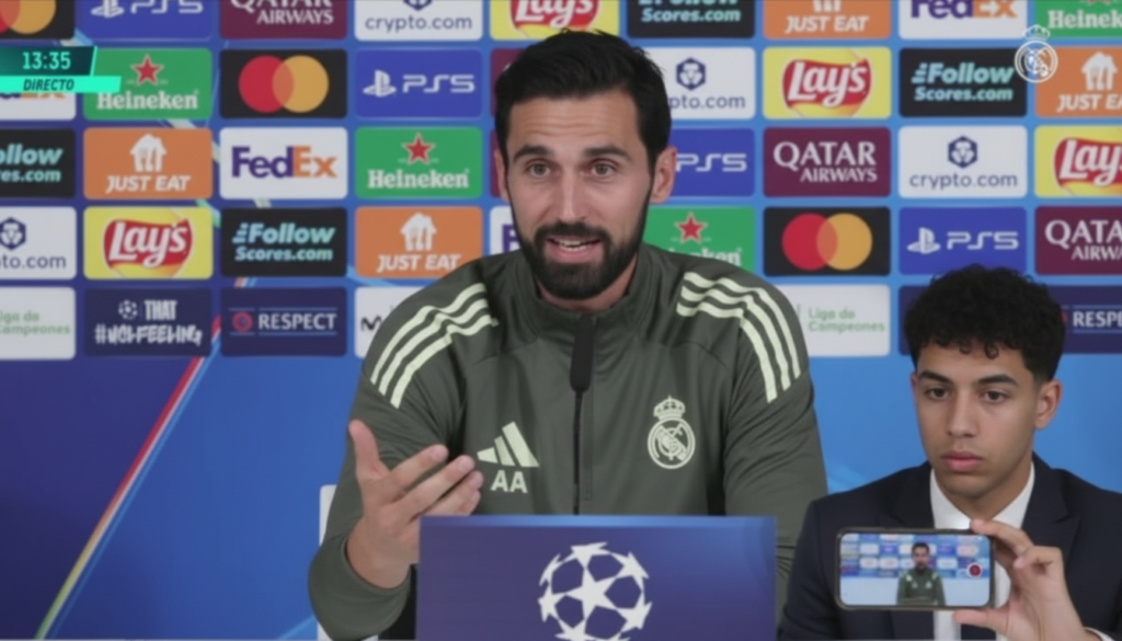 Arbeloa aborda mensaje al vestuario sobre pitadas en el Bernabéu