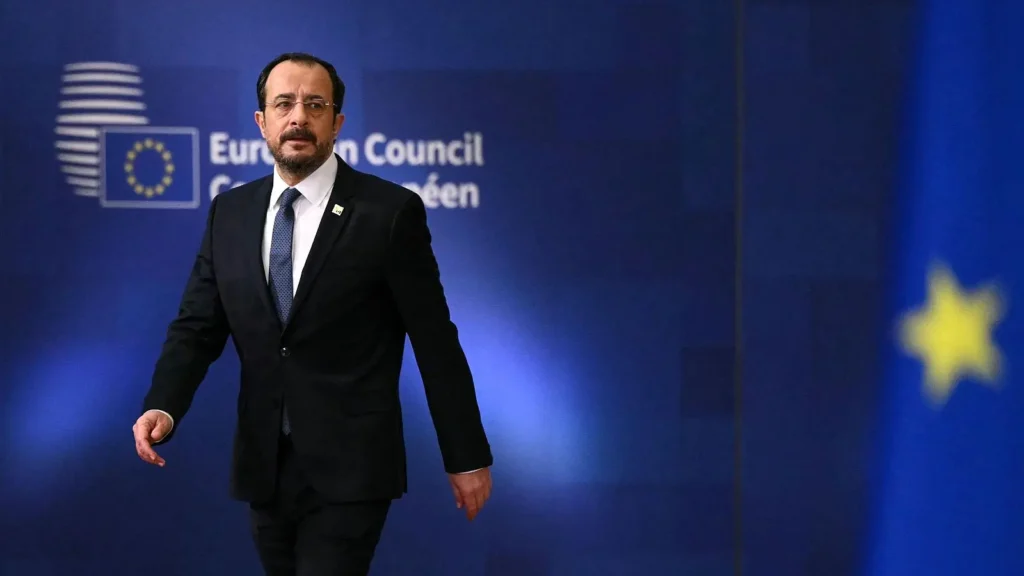 El presidente de Chipre, Nikos Christodoulides, durante el Consejo Europeo del 18 de diciembre en Bruselas NICOLAS TUCAT / AFP