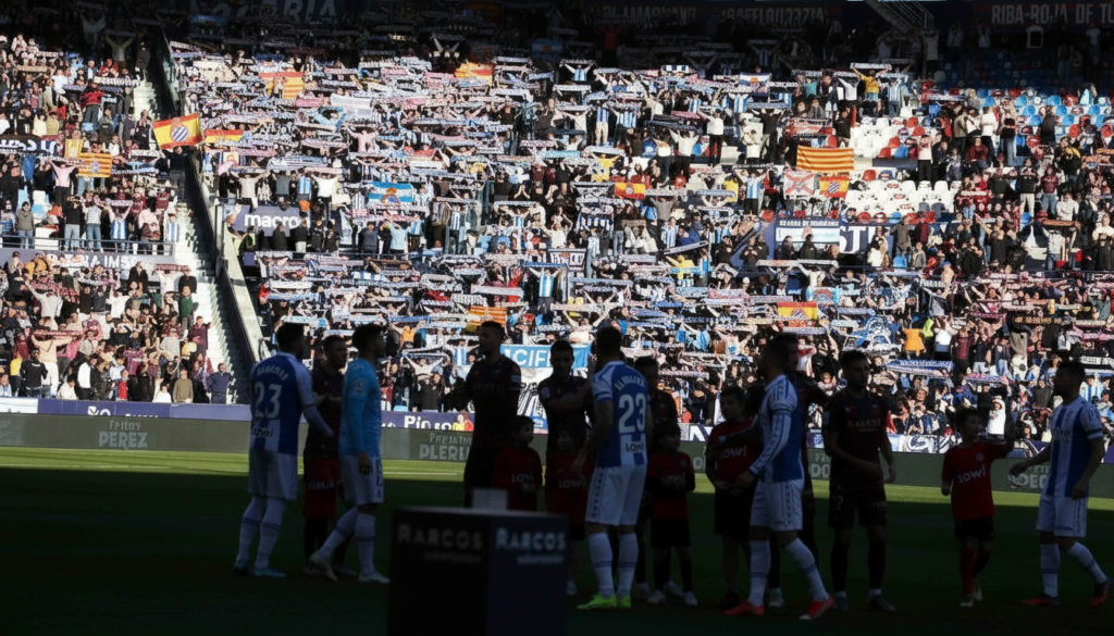 Espanyol cierra la primera vuelta con un empate en Valencia