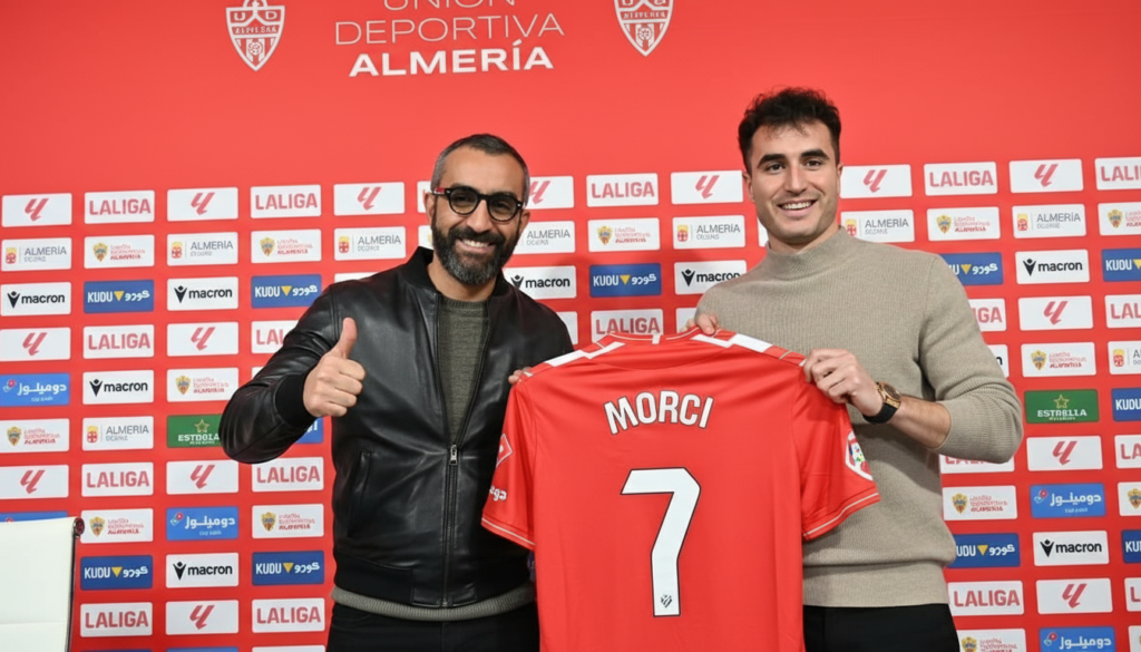Jon Morcillo se incorpora al Almería tras un largo proceso de negociación