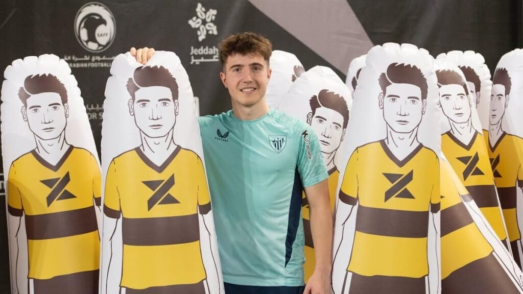 OURENSE, 18/12/2025.- El centrocampista del Athletic Mikel Jauregizar celebra tras marcar ante el Ourense, durante el partido de dieciseisavos de final de la Copa del Rey que Ourense CF y Athletic Club disputan este jueves en el estadio de O Couto. EFE/Brais Lorenzo Brais Lorenzo