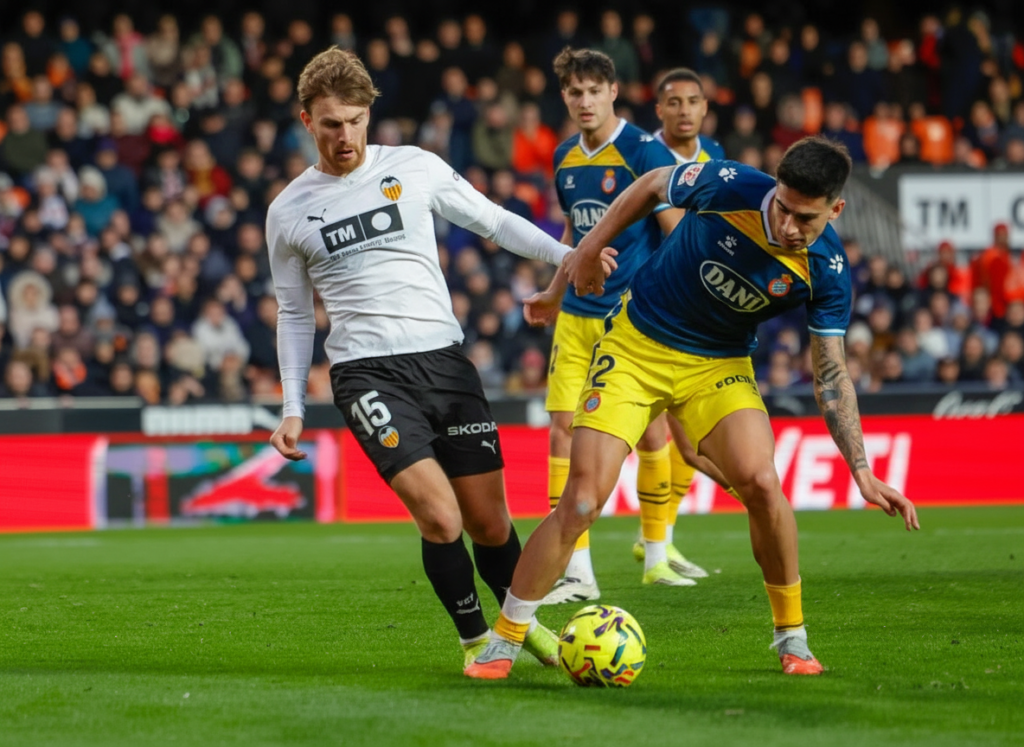 Valencia 3-2 Espanyol: Ramazani anota un último penalti