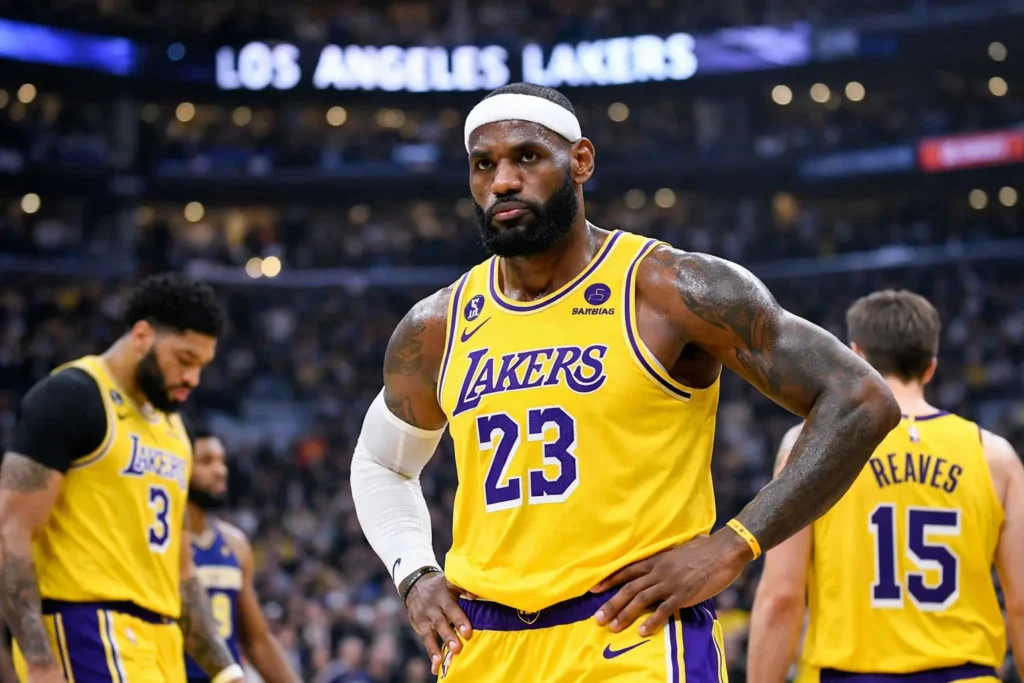 LeBron James y los Lakers asumen su ruptura en 2026