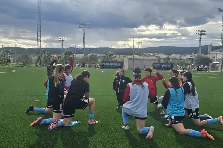 El Levante se impone al Fénix Moncada