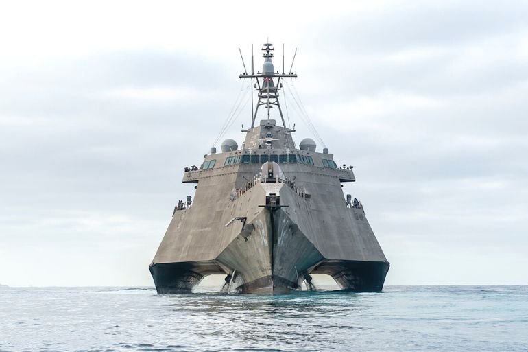 Satélites revelan el movimiento de EEUU en el Golfo: dos cazaminas rumbo a Irán en una maniobra inquietante Imágenes satelitales revelan el despliegue de cazaminas de EEUU rumbo al Golfo Pérsico, una señal de preparación ante un posible conflicto con Irán.