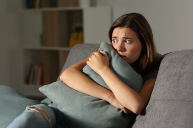 Perder a un familiar cercano, la mayor preocupación de los españoles según el CIS