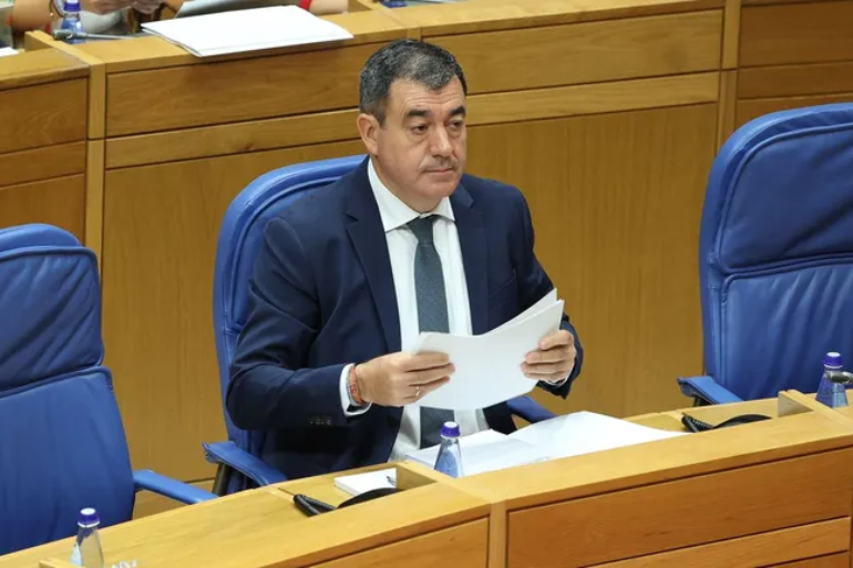 Plan de la Xunta para “rescatar” a 10.000 jóvenes sin estudios genera debate educativo