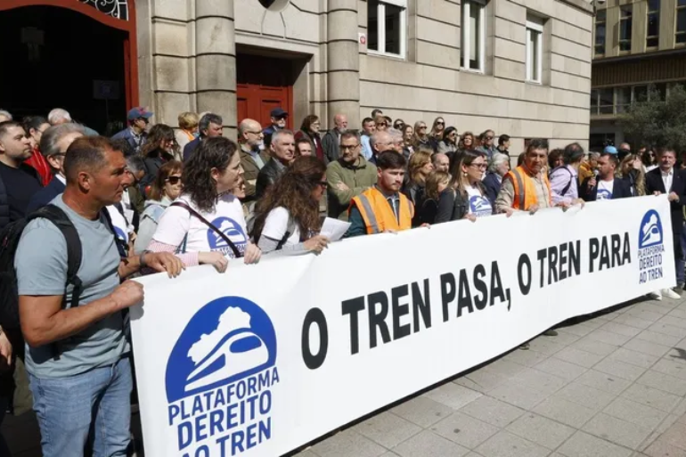 Crisis del AVE en Galicia: usuarios denuncian horarios inútiles en A Gudiña