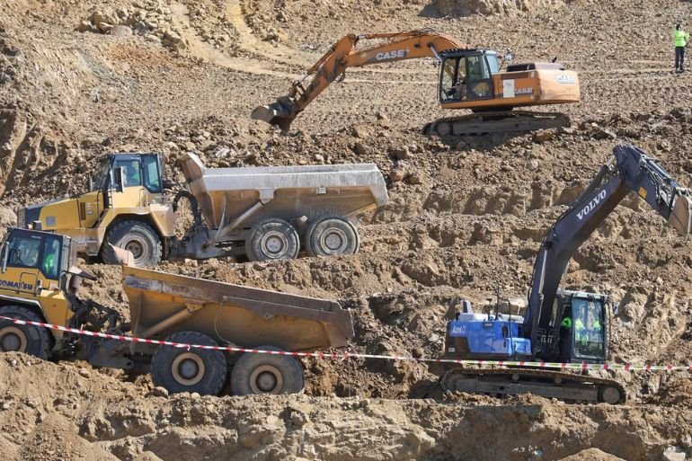 Empresarios exigen plan por retraso AVE Málaga