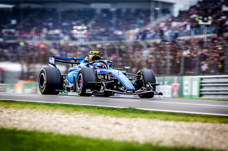 El espejismo de Sainz: puntos en Shanghái pero problemas para Williams persisten