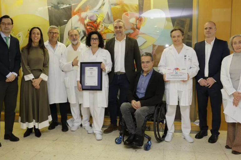 Sanidad gallega presume de “humanización” mientras crecen las carencias estructurales