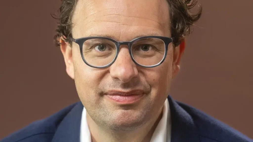 Anthropic demanda a Trump tras veto del Pentágono