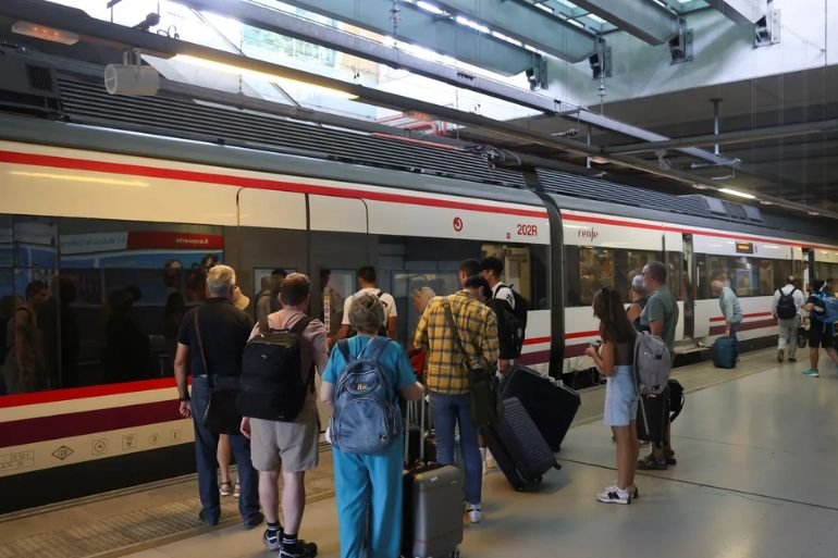 Cercanías Málaga Feria Países horarios clave