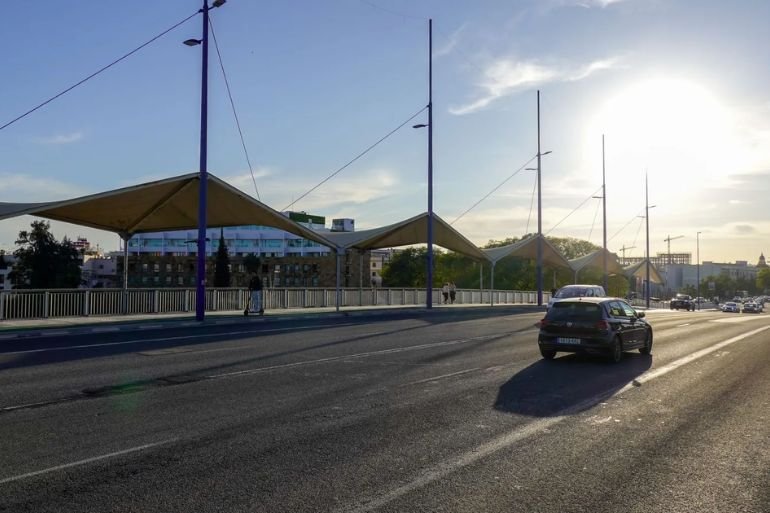 Cortes en Sevilla: cierre total del puente del Cachorro por obras Cortes en Sevilla