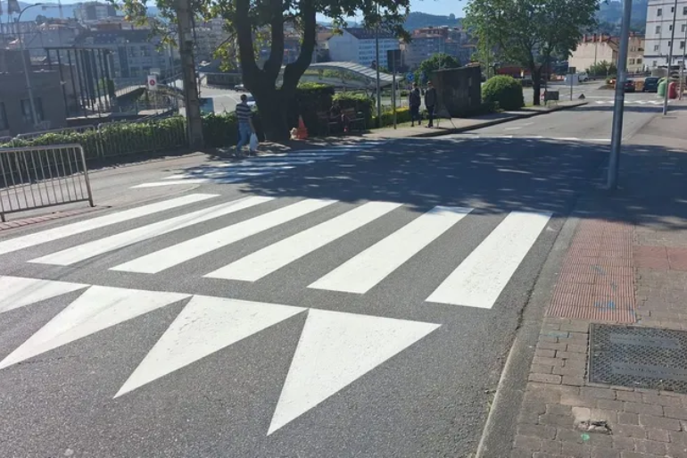 Mejora de pasos de cebra en A Caeira en Poio para reforzar la seguridad vial