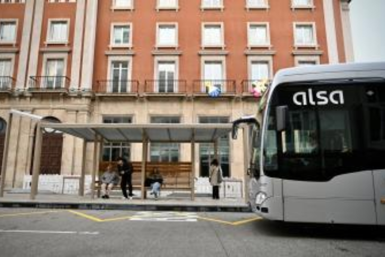 Nueva parada de autobuses en A Coruña divide a vecinos