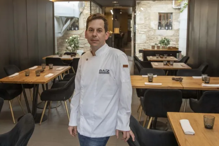 Raíz revoluciona Santiago con fusión Galicia y Castilla