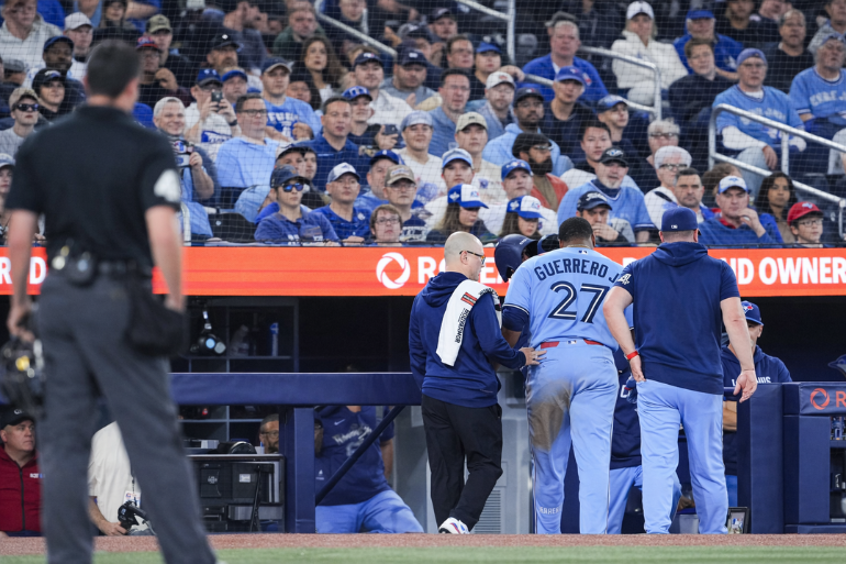 Caos en Toronto: Cease y Vladimir Guerrero Jr. salen lesionados en una misma entrada