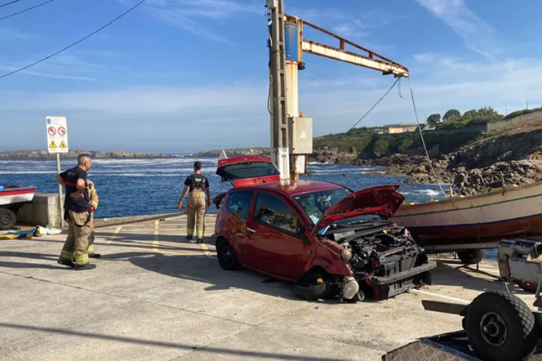 Impactante accidente en O Portiño: tres barcos evitan una tragedia en A Coruña