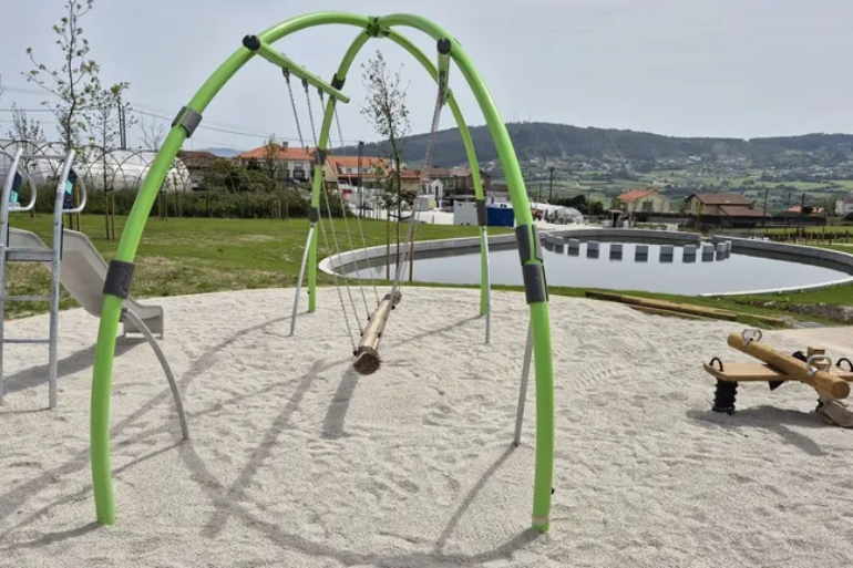 Impactante transformación en Arteixo: el nuevo parque de Chamín abre con polémica inversión pública