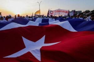 Trump amenaza con tomar Cuba