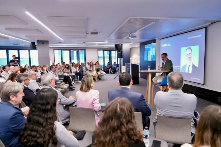 Digitalización empresarial en la Comunitat Valenciana: Supera a Europa, pero tropieza en talento tecnológico y ciberseguridad Digitalización empresarial en la Comunitat Valenciana