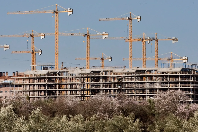 El precio de la vivienda se dispara un 74% desde la llegada de Sánchez y agrava la crisis de acceso en España El precio de la vivienda se dispara un 74% desde la llegada de Sánchez