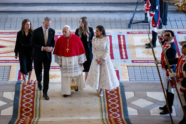León XIV inicia una visita histórica a España con un mensaje de unidad desde el Palacio Real León XIV inicia una visita histórica a España