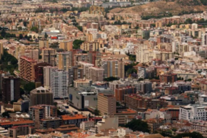 Málaga lidera el drama de la vivienda