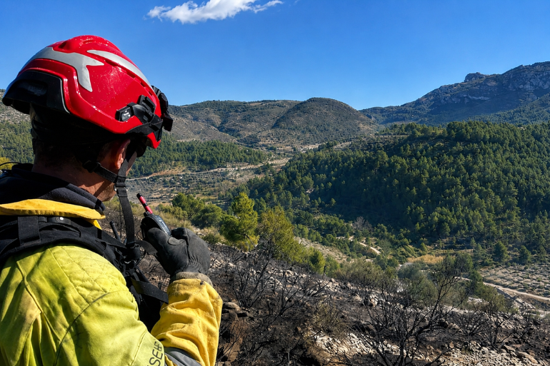 Mazón moviliza 1.700 efectivos para blindar la Comunitat Valenciana ante el riesgo de incendios Mazón moviliza 1.700 efectivos para blindar la Comunitat Valenciana