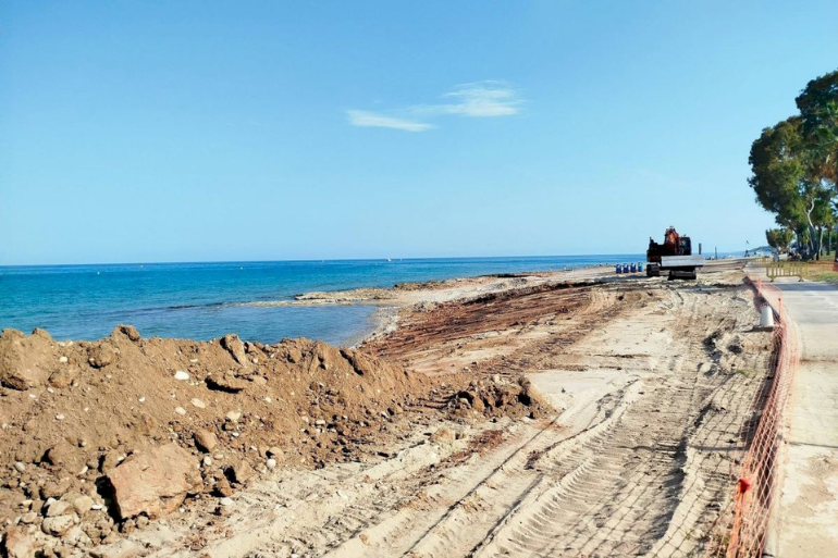 Oropesa impulsa la mayor regeneración de arena de su historia Oropesa impulsa la mayor regeneración de arena