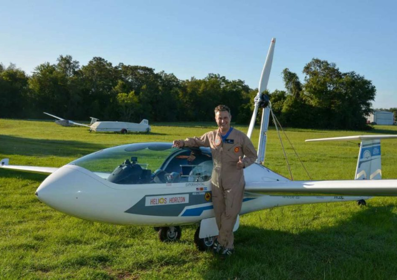 Un piloto español hace historia con el primer vuelo de un avión impulsado por baterías de estado sólido Un piloto español hace historia
