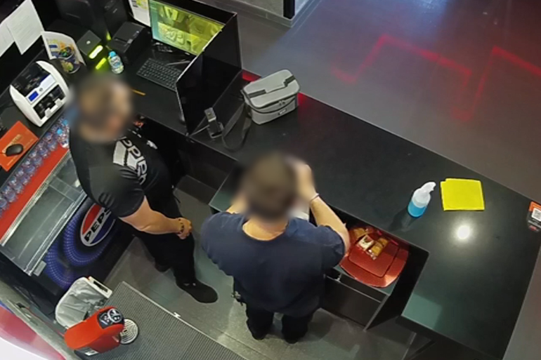 Asalto de película en Granada: roban 73 000 euros y detienen a uno de los presuntos autores Asalto de película en Granada