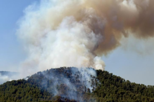 Cataluña afronta una jornada crítica con varios incendios activos