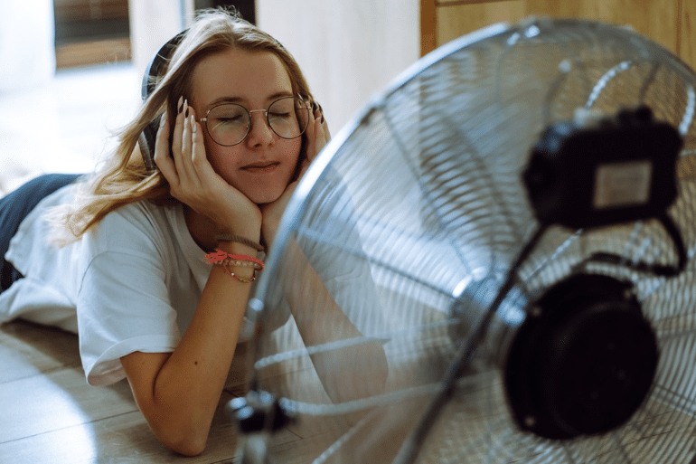 Cuánto cuesta tener el ventilador encendido en verano en España Cuánto cuesta tener el ventilador encendido en verano