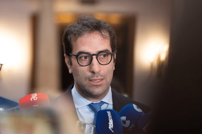 La economía española acelera su crecimiento: el PIB aumenta un 0,7 % en el segundo trimestre de 2026 La economía española acelera su crecimiento
