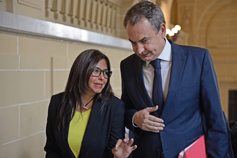 La declaración de «Julito» sitúa a Apamate y Zapatero en el centro del caso Plus Ultra La declaración de «Julito» sitúa a Apamate y Zapatero