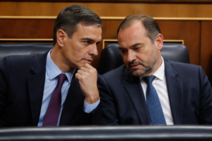 Los mensajes inéditos de Sánchez a Ábalos reabren el debate sobre su estrecha relación política Los mensajes inéditos de Sánchez a Ábalos reabren el debate sobre su estrecha relación política