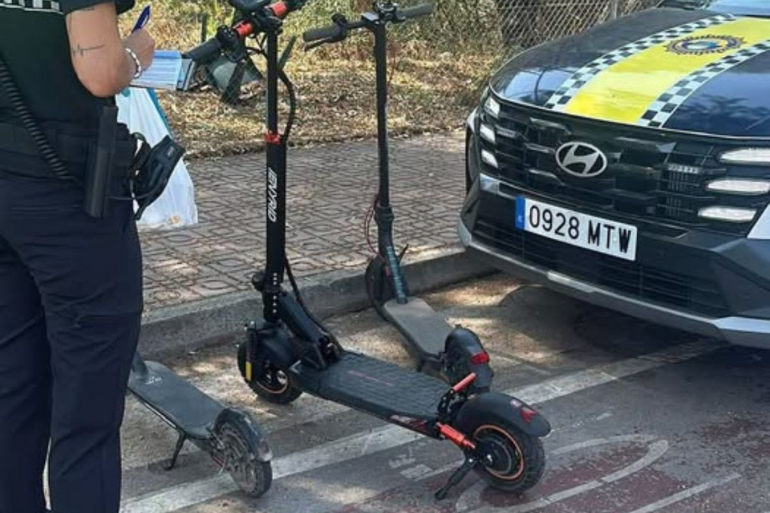 Oropesa endurece los controles a los patinetes: 23 denunciados y 12 retirados Oropesa endurece los controles a los patinetes