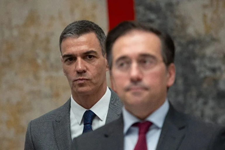 Sánchez y Albares externalizan en Cuba la Ley de Nietos: empleados de Palco tramitan expedientes con salarios de unos 4 euros al día Sánchez y Albares externalizan en Cuba la Ley de Nietos