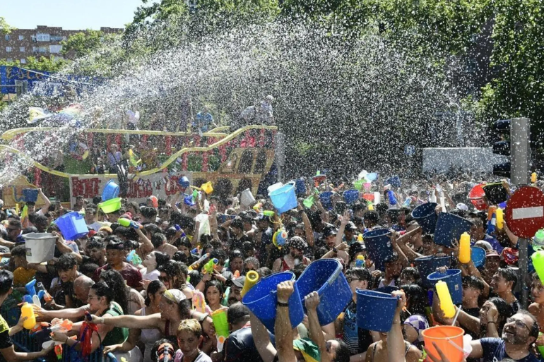 Vallecas declara la guerra al calor: vuelve la Batalla Naval 2026 Vallecas declara la guerra al calor