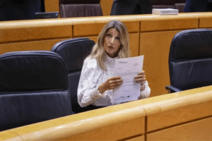 Yolanda Díaz aplaza el control horario digital
