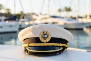 Ibiza: Capitán de yate vive en furgoneta ante crisis de vivienda