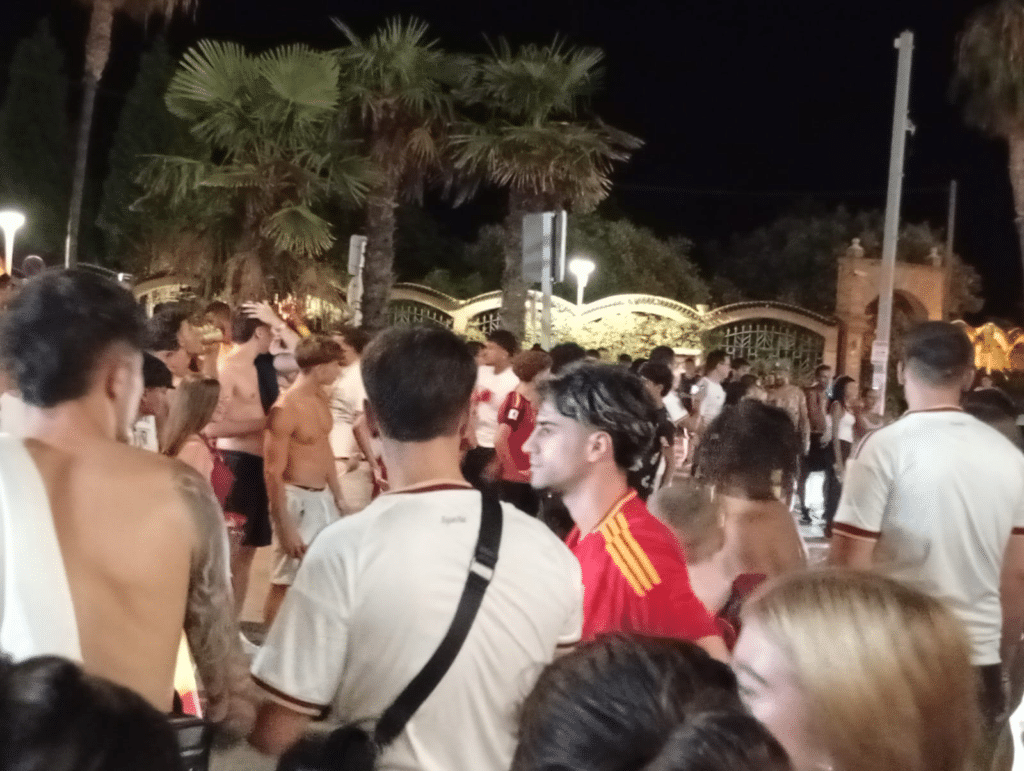 La fiesta del segundo Mundial estalla también en Marina d’Or, 16 años después