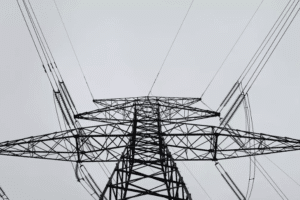 Bruselas plantea rebajar la factura eléctrica a la gran industria y a los centros de datos Bruselas plantea rebajar la factura eléctrica a la gran industria