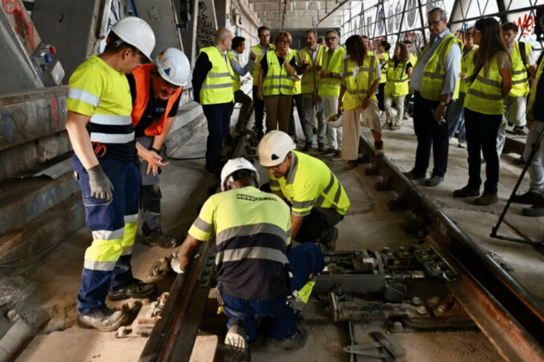La L1 del Metro de Barcelona reabrirá el 29 de agosto tras una inversión de 11,5 millones La L1 del Metro de Barcelona reabrirá el 29 de agosto