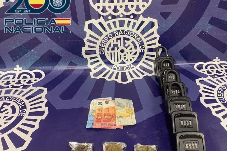 La Policía descubre en Málaga un nuevo sistema para vender droga sin contacto La Policía descubre en Málaga un nuevo sistema para vender droga