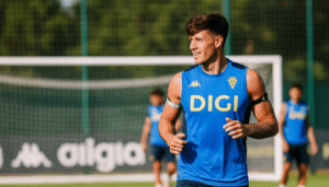 El Ceuta espera avanzar en la incorporación de Iker Recio como central