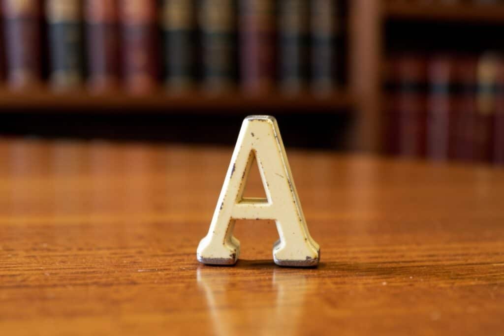 RAE confirma que la forma correcta es "a voleo", no "a boleo"