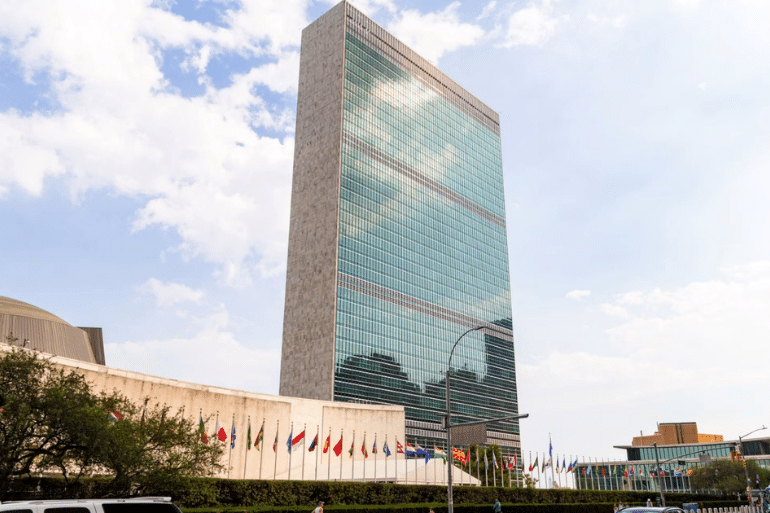 El Foro Económico Mundial alerta sobre los retos de la IA y el crecimiento global